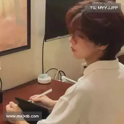 华熙皎